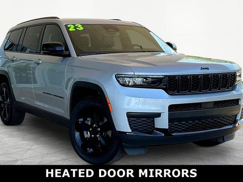 Used 2023 Jeep Grand Cherokee L Laredo AWD/4WD image 3