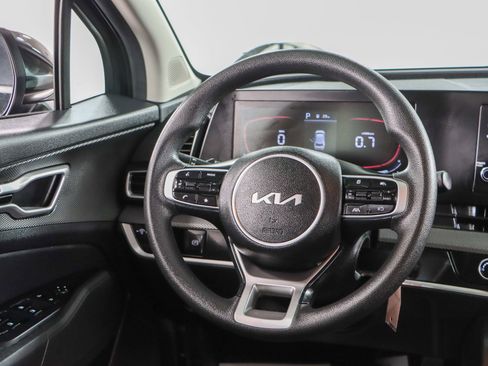 Used 2024 Kia Sportage LX image 12