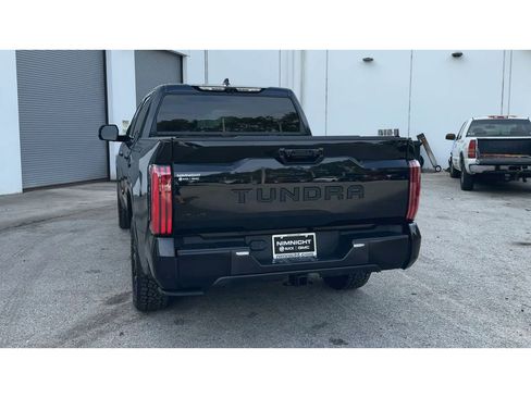 Used 2022 Toyota Tundra Platinum image 7