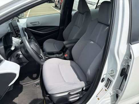Used 2023 Toyota Corolla SE FWD image 17