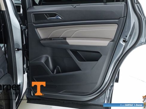 Used 2023 Volkswagen Atlas SE w/ Black Wheel Package FWD image 70
