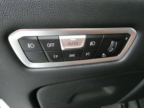 Used 2021 BMW X5 xDrive45e w/ Premium Package 2 AWD/4WD image 29