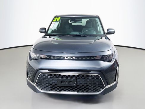 Used 2024 Kia Soul LX w/ Option Group 015 FWD image 11