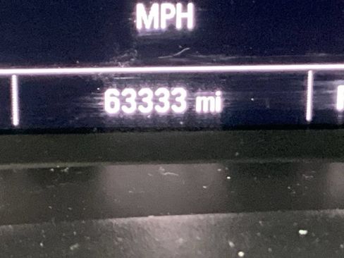 Used 2019 GMC Acadia SLE FWD image 4