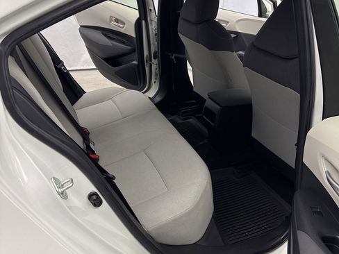 Used 2020 Toyota Corolla L image 29