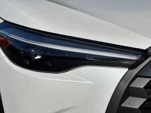 New 2026 Toyota Corolla Cross XLE w/ Convenience Package FWD image 28