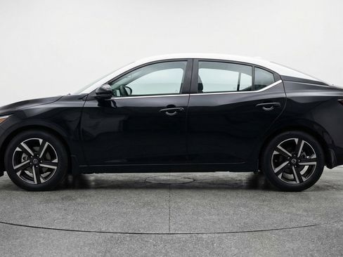Used 2025 Nissan Sentra SV FWD image 5