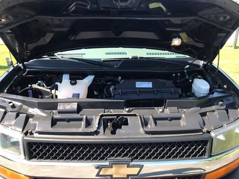 Used 2019 Chevrolet Express 2500 w/ Driver Convenience Package RWD image 38