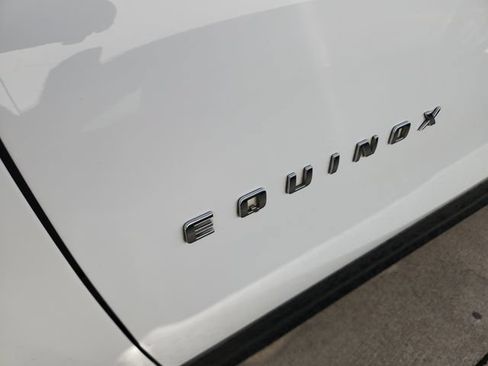 Used 2022 Chevrolet Equinox LS w/ LS Convenience Package FWD image 10