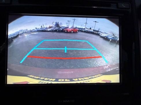 Used 2017 Toyota Camry XLE image 26