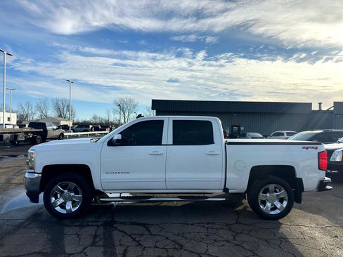 Used 2018 Chevrolet Silverado 1500 LT w/ LT Eassist Package image 5