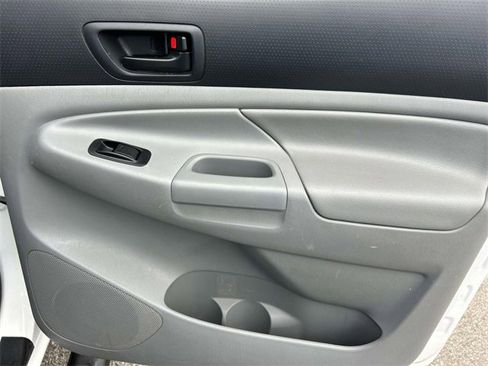 Used 2012 Toyota Tacoma 4x4 Double Cab image 21