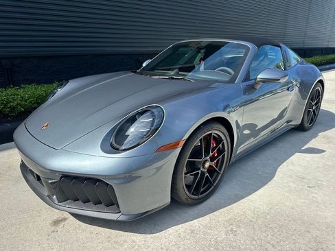 Certified 2025 Porsche 911 Targa 4 GTS AWD/4WD image 7