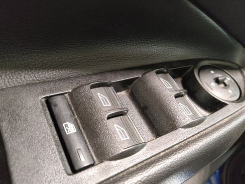 Used 2017 Ford Escape SE w/ SE Leather Comfort Package AWD/4WD image 27