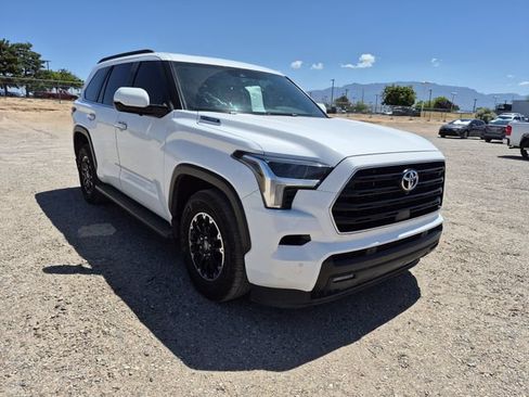 Used 2025 Toyota Sequoia SR5 w/ SR5 Premium Package AWD/4WD image 3