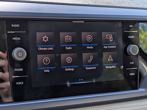 Certified 2024 Volkswagen Taos SE AWD/4WD image 22