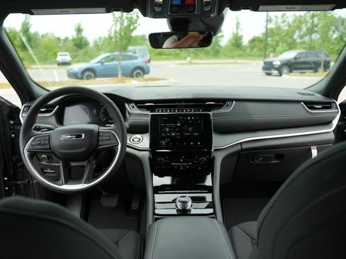 New 2026 Jeep Grand Cherokee L 4WD image 26