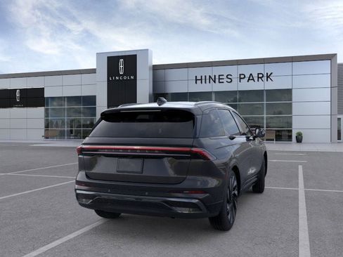 New 2026 Lincoln Nautilus Reserve w/ Jet Appearance Package image 8