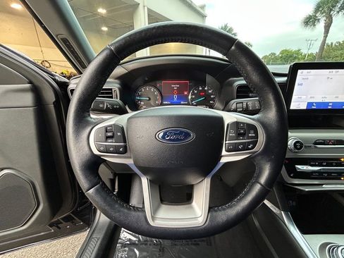 Used 2022 Ford Explorer XLT w/ Equipment Group 202A image 15