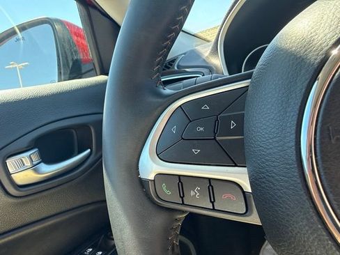 Used 2018 Jeep Compass Limited w/ Navigation Group AWD/4WD image 23