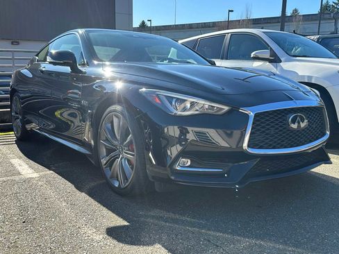 Used 2018 INFINITI Q60 Red Sport 400 w/ Sensory Package 3.0T Sport image 3