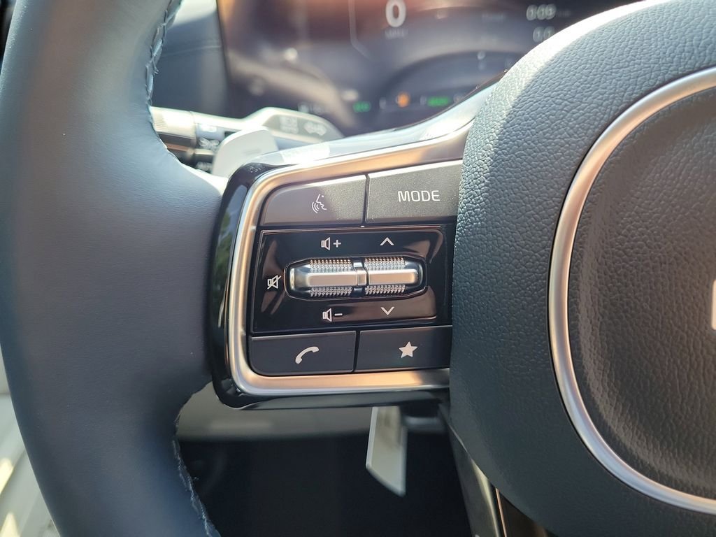 New 2026 Kia Carnival SX Prestige FWD image 27