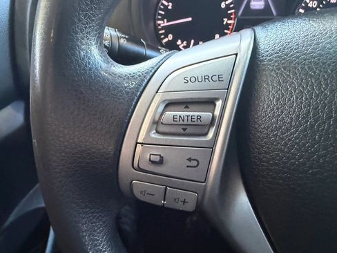 Used 2014 Nissan Altima 2.5 S w/ Display Audio Package image 13