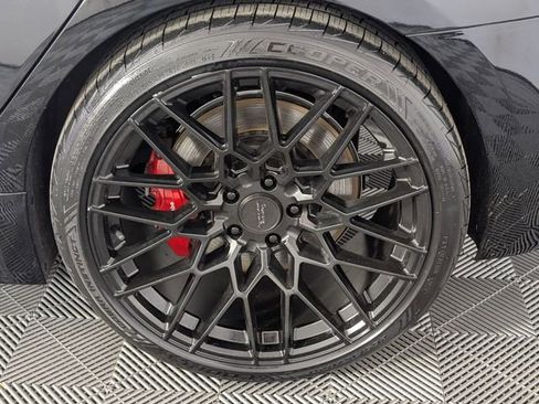 Used 2018 Kia Stinger GT1 image 8