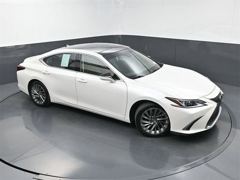 Used 2020 Lexus ES 350 Luxury image 33
