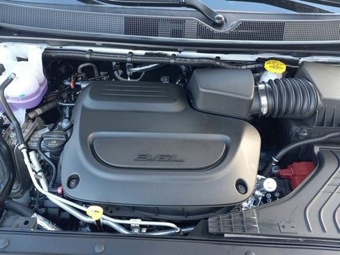 New 2026 Chrysler Pacifica Select image 22