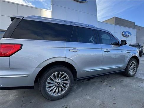 Used 2020 Lincoln Navigator 4WD image 7