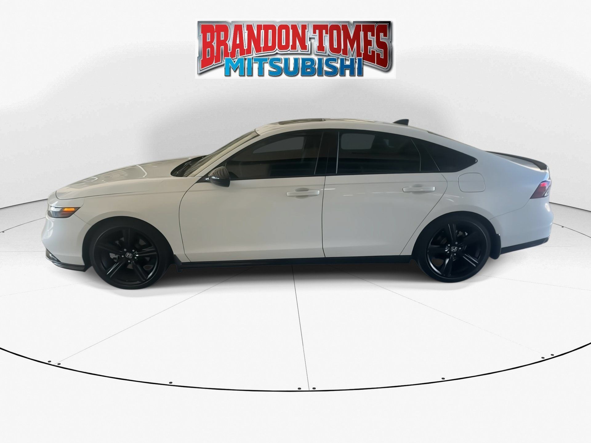 Used 2024 Honda Accord Sport image 8