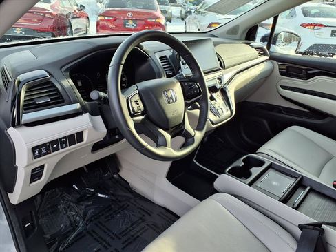 Certified 2025 Honda Odyssey Touring image 16