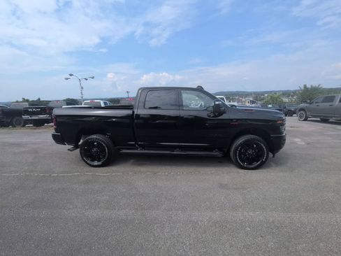 New 2026 RAM 2500 Big Horn AWD/4WD image 9