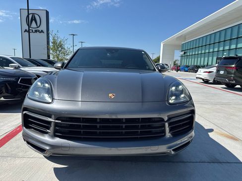 Used 2020 Porsche Cayenne S AWD/4WD image 2