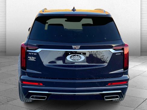 Certified 2025 Cadillac XT6 Premium Luxury image 3