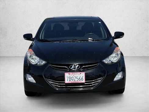 Used 2013 Hyundai Elantra Limited w/ Technology Pkg FWD image 2
