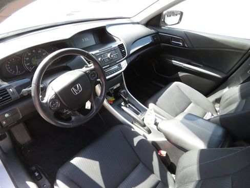Used 2015 Honda Accord Sport image 11