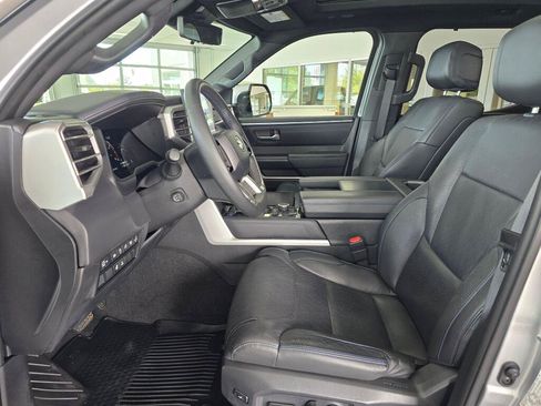 Used 2023 Toyota Tundra Platinum AWD/4WD image 17