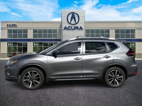 Used 2020 Nissan Rogue SL w/ Premium Package image 2