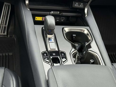 Used 2023 Lexus RX 350 F Sport w/ Accessory Package AWD/4WD image 19