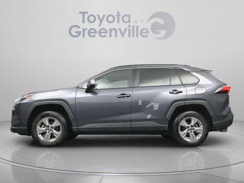 Used 2024 Toyota RAV4 XLE AWD/4WD image 5