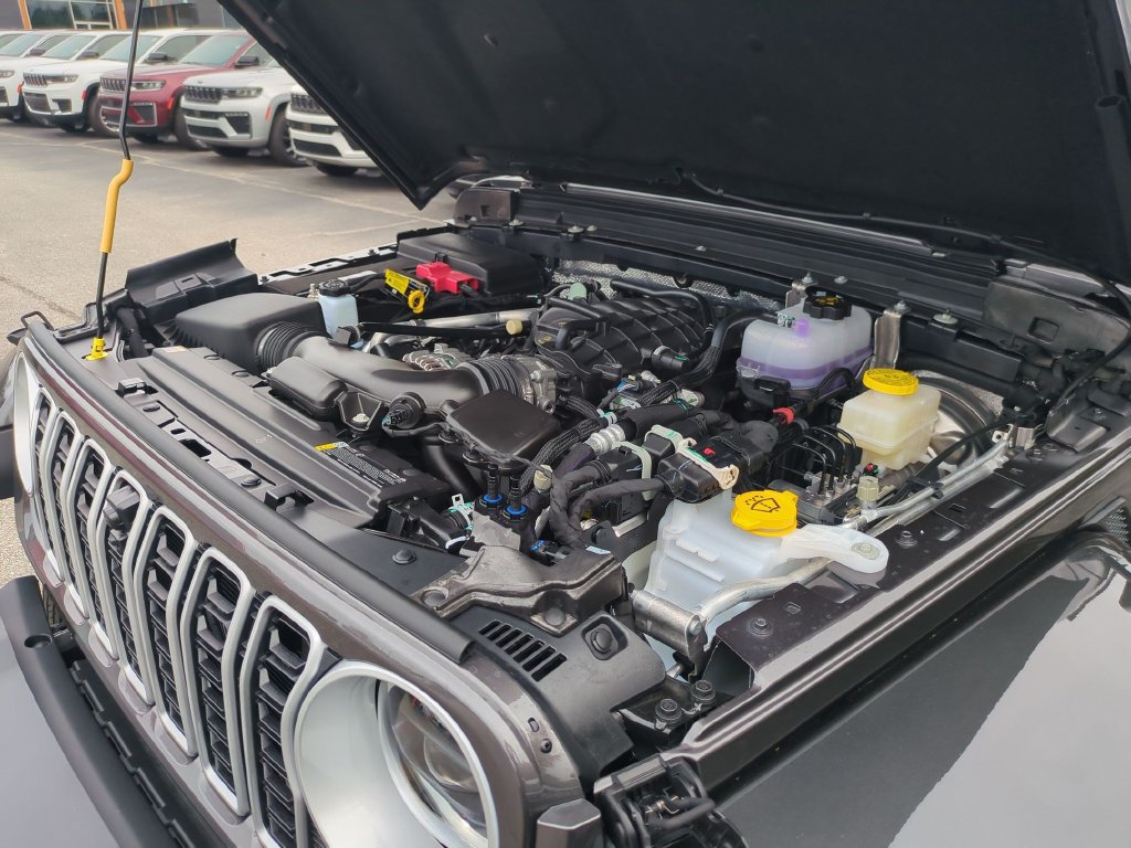 New 2027 Jeep Wrangler Unlimited Sahara AWD/4WD image 36
