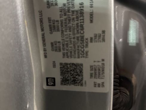 Used 2024 Chevrolet Colorado W/T w/ WT Convenience Package II RWD image 6