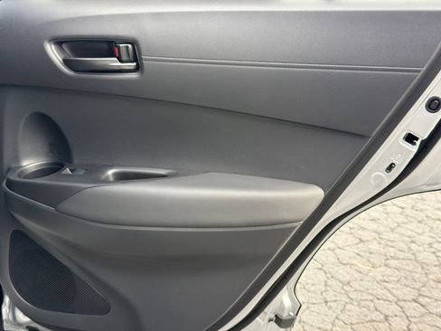 New 2026 Toyota Corolla Cross LE w/ Moonroof Package FWD image 24