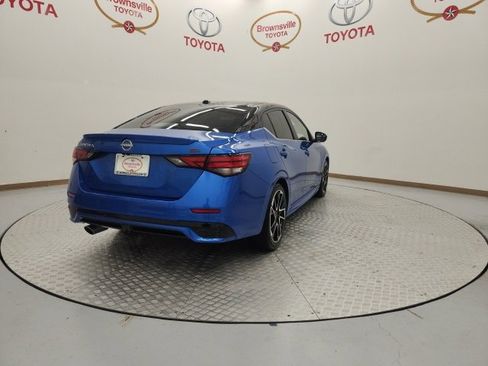 Used 2024 Nissan Sentra SR w/ SR Premium Package image 8