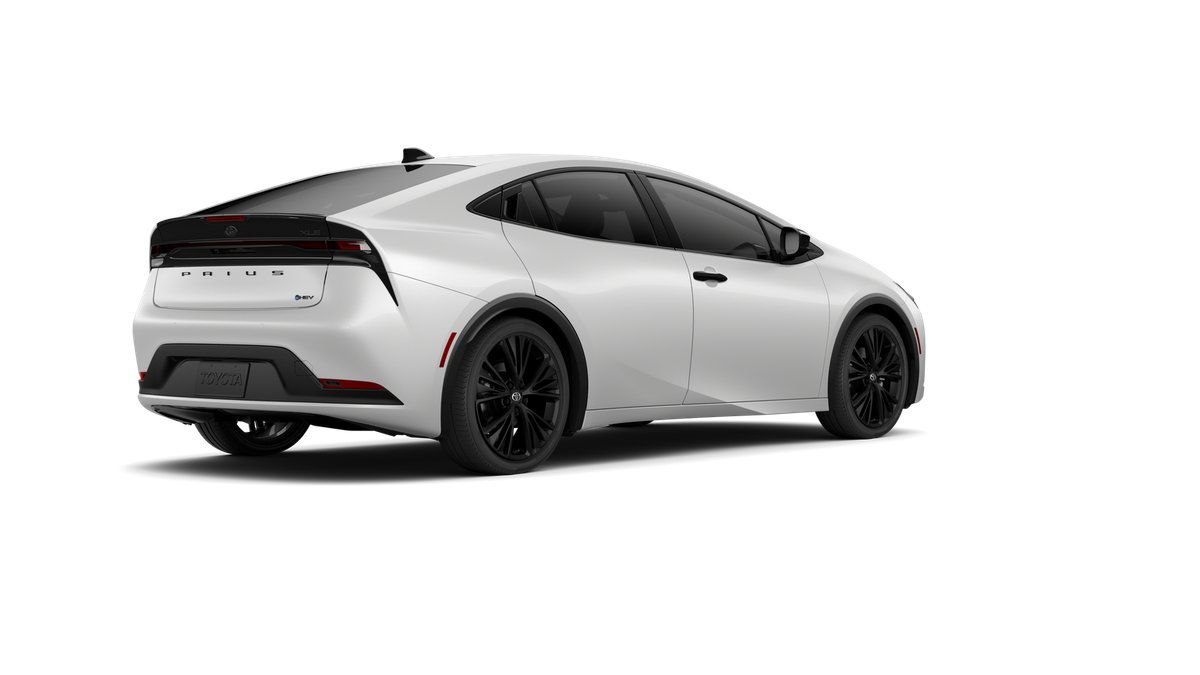 New 2027 Toyota Prius FWD image 12