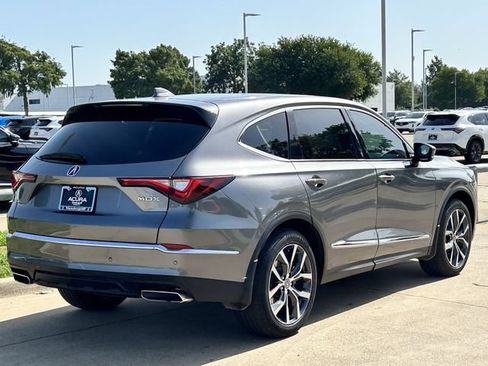 Used 2022 Acura MDX SH-AWD w/ Technology Package image 4