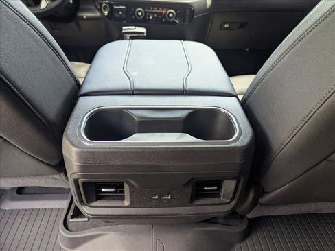 Used 2026 Chevrolet Silverado 1500 LT Trail Boss w/ Convenience Package II AWD/4WD image 16