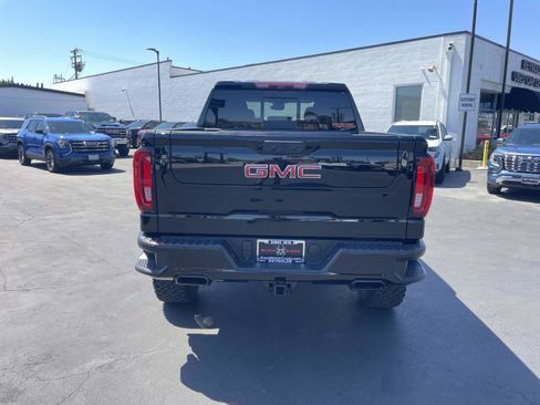 New 2026 GMC Sierra 1500 AT4 w/ AT4 Premium Package AWD/4WD image 5